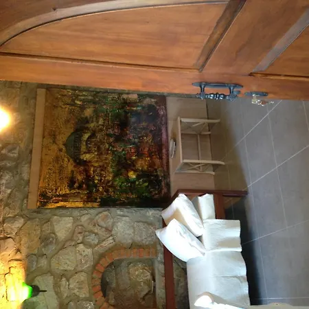 Gasthuis Antik Zeytin & Art Göltürkbükü